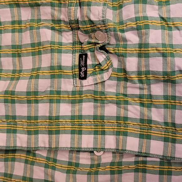 LRG button down - Picture 2 of 3